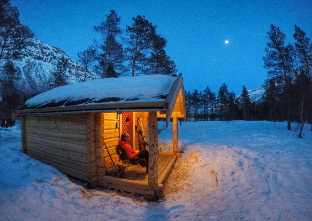 Camp Dronningkrona Alvundeid Luaran gambar